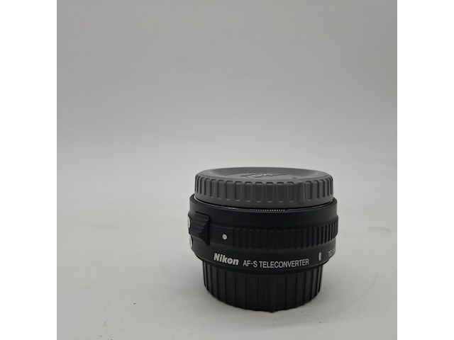 5x camera lens, nikon, o.a. af-s micro nikkor 105mm 1:2.8g ed vr - afbeelding 7 van  18