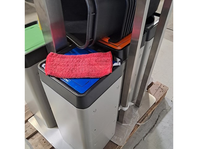 5x desinfectiezuil, 6x afvalbak en 10x papierbak, o.a. ecosmart - afbeelding 7 van  7