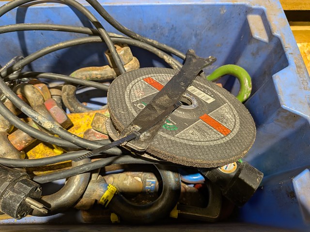 5x divers elektrisch handgereedschap, o.a. bosch, makita, incl. partij diversen - afbeelding 9 van  18
