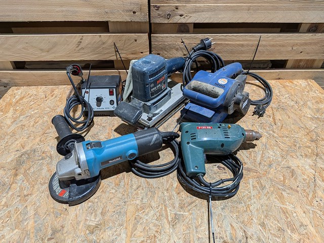 5x divers elektrisch handgereedschap, o.a. bosch, makita, incl. partij diversen - afbeelding 1 van  18