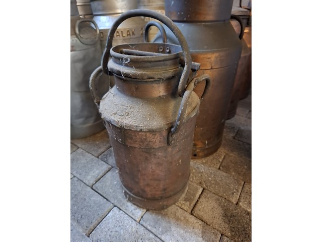 5x diverse koperen melkbussen - afbeelding 2 van  7