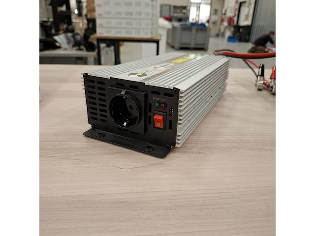 5x diverse omvormers o.a. e-ast - afbeelding 14 van  18