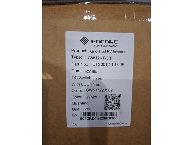 5x diverse omvormers o.a. goodwe, huawei - afbeelding 2 van  11