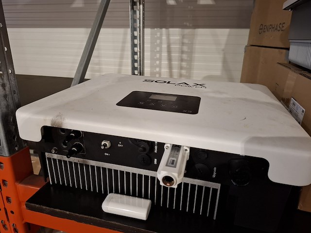 5x diverse omvormers o.a. goodwe, huawei - afbeelding 5 van  11