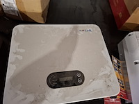 5x diverse omvormers o.a. goodwe, huawei - afbeelding 7 van  11