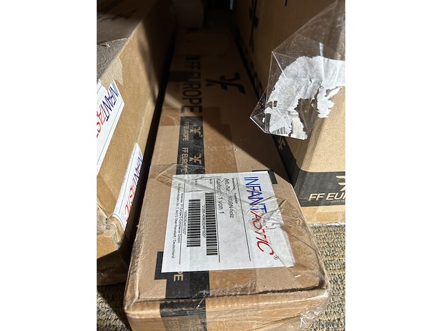 5x diverse (online) winkelvoorraad w.o. timbertech, infantastic - afbeelding 3 van  5