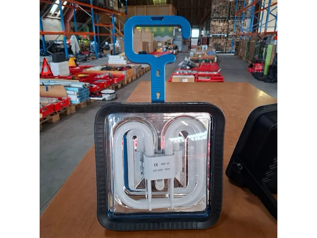 5x diverse werklamp 4x primae lux - afbeelding 6 van  9