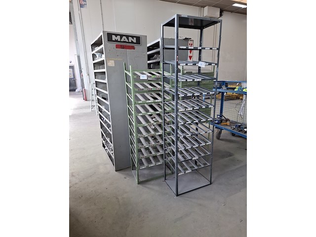 5x diverse werkplaatskast - afbeelding 1 van  32