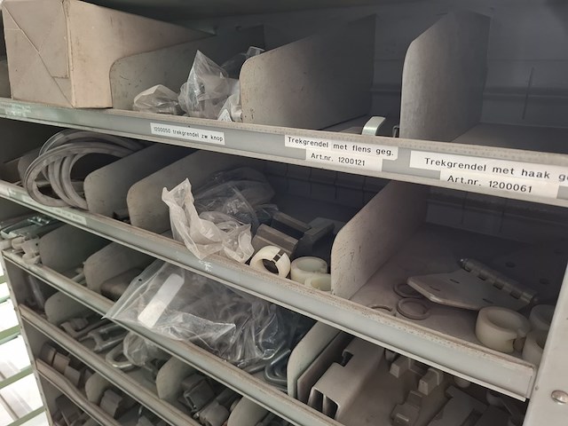 5x diverse werkplaatskast - afbeelding 16 van  32