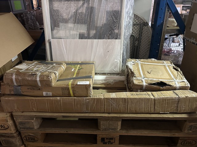 5x diversen w.o. fitness gewicht, parasolvoet w.o. anaterra - afbeelding 1 van  5