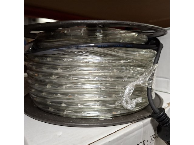 5x doos á 45 meter led-lichtslang, inclusief kopelstukken bos elektro, primaelux - afbeelding 3 van  5