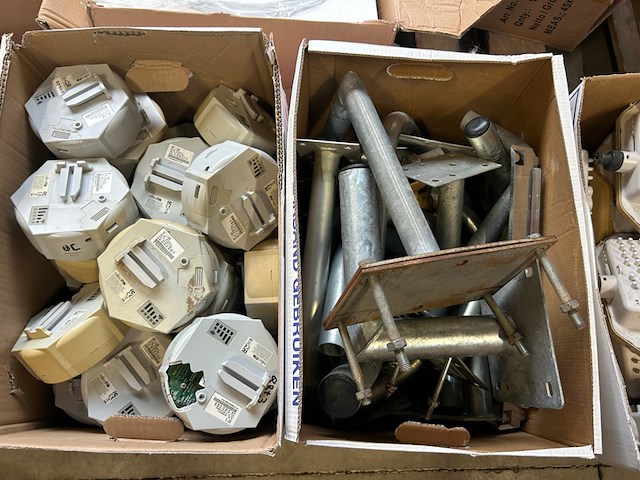 5x doos elektronica w.o. wifi netwerk kabels - afbeelding 7 van  10