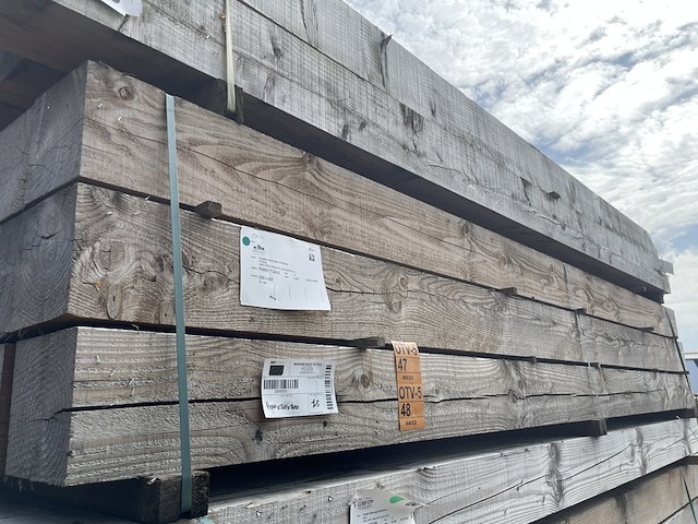 5x douglas balken fijnbezaagd, 200x200mm, lengte 400cm - afbeelding 4 van  4