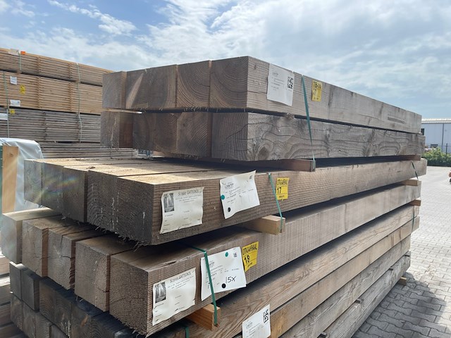 5x douglas balken fijnbezaagd, 200x200mm, lengte 400cm - afbeelding 4 van  4