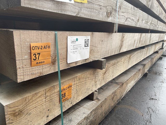 5x douglas balken fijnbezaagd, 200x200mm, lengte 500cm - afbeelding 4 van  4