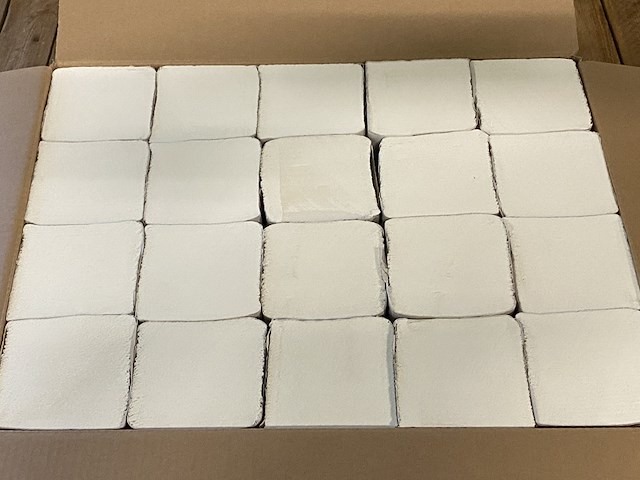 5x dozen a 3200 papieren z-vouw handdoekjes - afbeelding 3 van  3