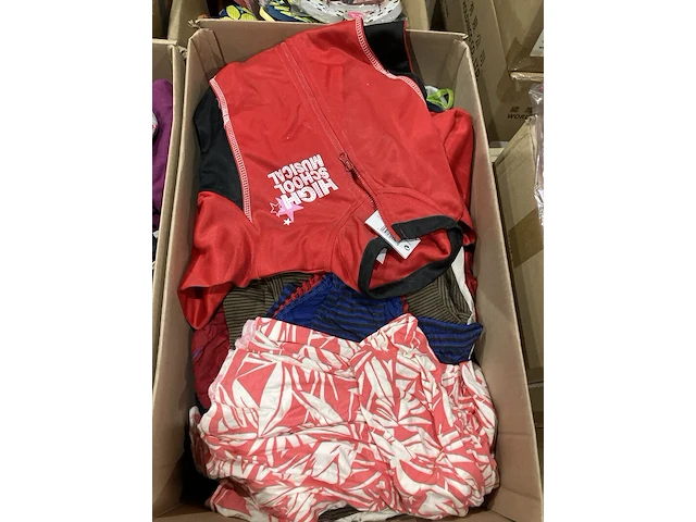 5x dozen kleding - afbeelding 4 van  9