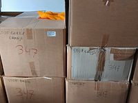 5x dozen vol met diverse soort/kleuren stof - afbeelding 1 van  13