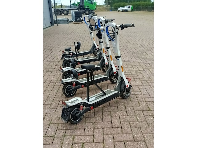 5x elektrische step, veeley, 2019 - afbeelding 13 van  15