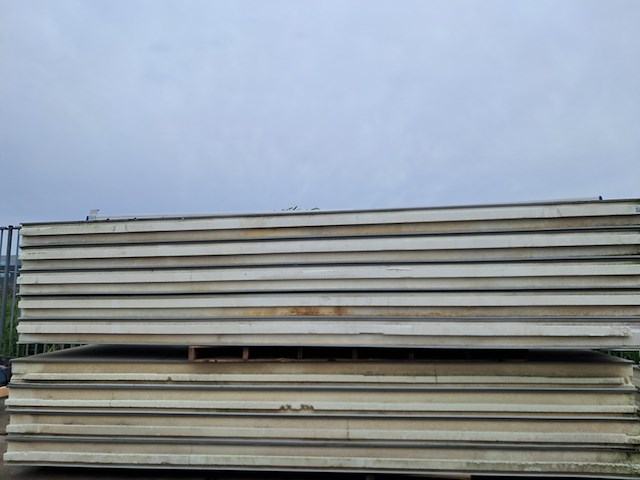 5x eps sandwich panelen 28,5 m², old stock - afbeelding 4 van  4