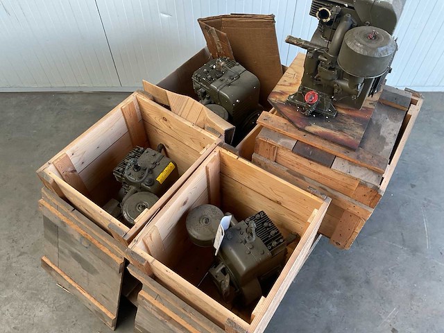 5x ex leger briggs and stratton motor - afbeelding 8 van  11