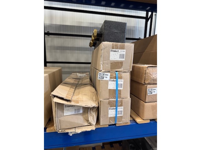 5x groepenverdeler vaillant, 307556 en 307597, , 3-groeps en 2-groeps - afbeelding 3 van  4