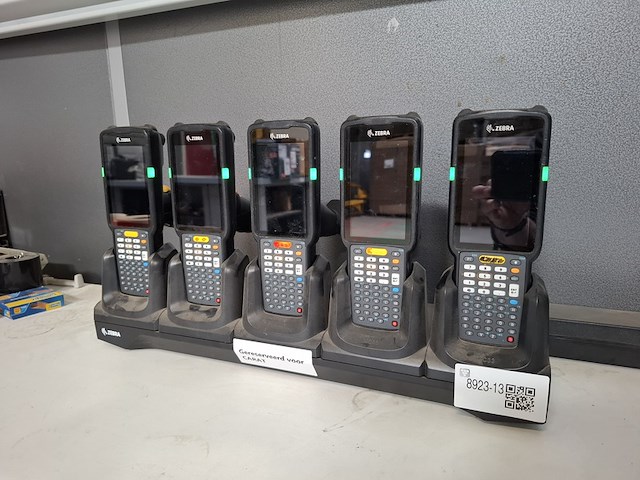 5x handheld met laadstation zebra, mc330l - afbeelding 1 van  7
