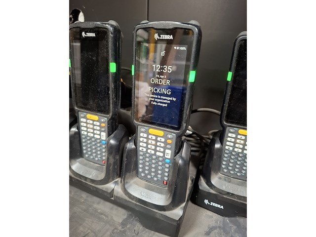 5x handheld met laadstation zebra, mc330l - afbeelding 3 van  4