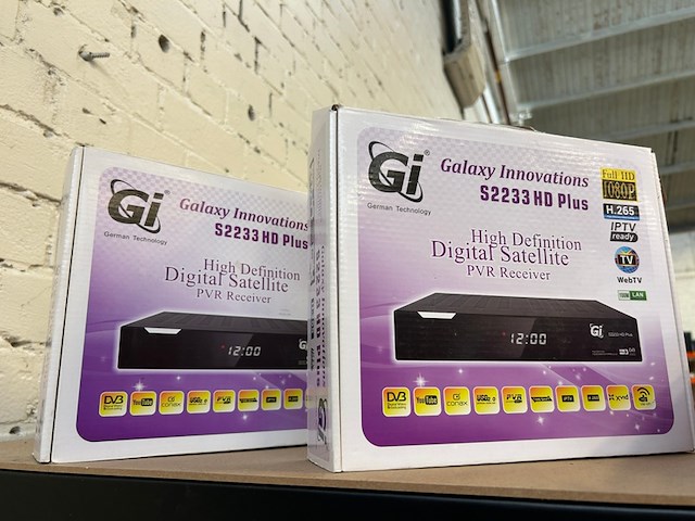 5x inhoud stelling plank w.o. satellietontvanger w.o. gi technology, dexter, samsung - afbeelding 6 van  11