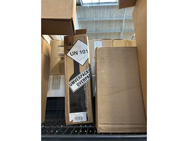 5x inhoud stellingvak (online) winkelvoorraad w.o. levivo, zoomyo - afbeelding 2 van  10