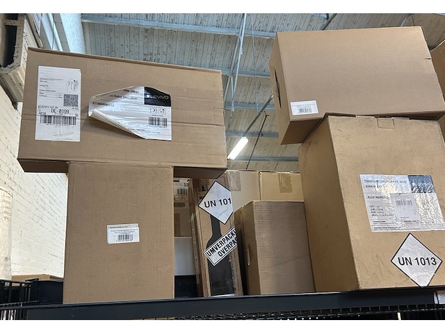 5x inhoud stellingvak (online) winkelvoorraad w.o. levivo, zoomyo - afbeelding 3 van  10