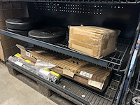 5x inhoud stellingvak w.o. gewichten en speelgoed - afbeelding 8 van  10