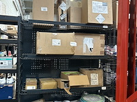 5x inhoud stellingvak w.o. sodamaker, drankdispenser w.o. zoomyo, levivo - afbeelding 1 van  14