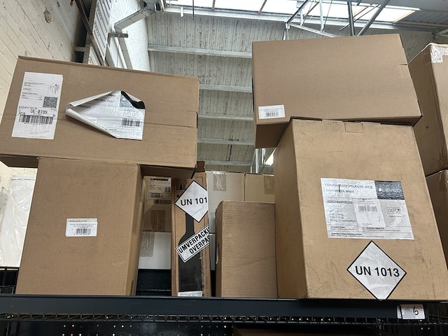 5x inhoud stellingvak w.o. sodamaker, drankdispenser w.o. zoomyo, levivo - afbeelding 7 van  14