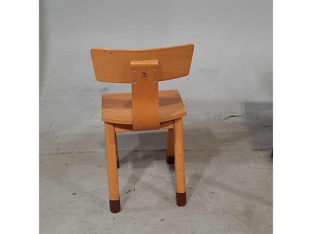 5x kinder stoel en 2x tafel, o.a. stokke - afbeelding 4 van  9