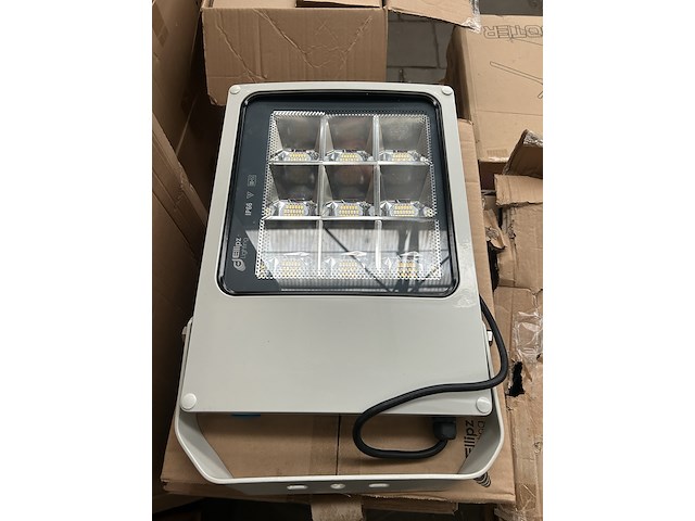 5x led flood light/bouwlamp fl1 135w 4000k ellipz lighting - afbeelding 1 van  4