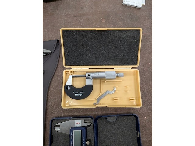 5x meetinstrument o.a. mitutoyo - afbeelding 8 van  8