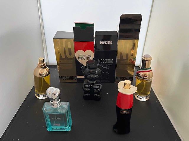 5x moschino parfum - afbeelding 2 van  2