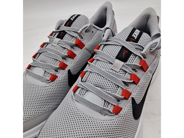5x paar schoenen, nike, o.a. runallday 2 - afbeelding 14 van  20