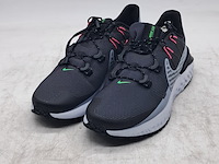 5x paar schoenen, nike, o.a. runallday 2 - afbeelding 1 van  16
