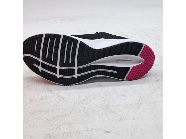 5x paar schoenen, nike, o.a. wmns quest 3 cd0232-007 - afbeelding 10 van  14