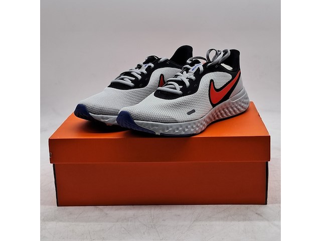 5x paar schoenen, nike, o.a. wmns quest 3 cd0232-007 - afbeelding 12 van  14