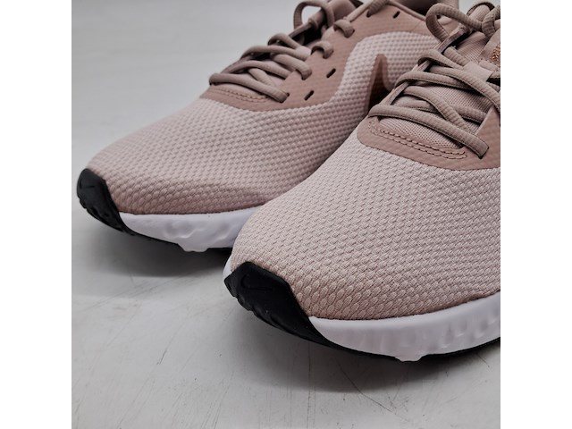 5x paar schoenen, nike, o.a. wmns quest 3 - afbeelding 2 van  19
