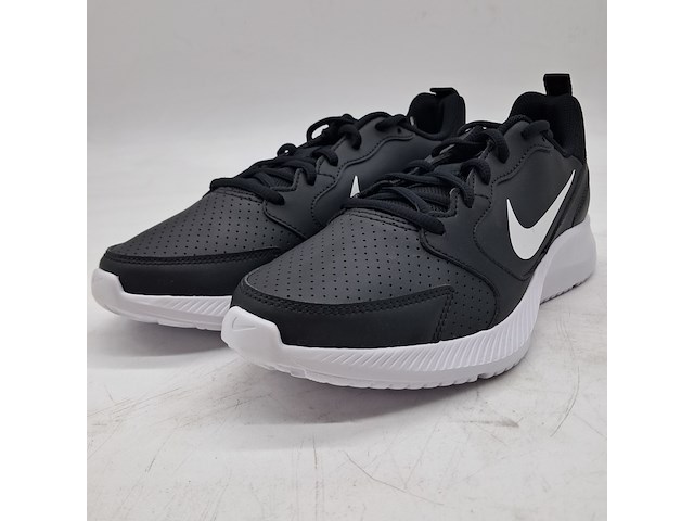5x paar schoenen, nike, o.a. wmns quest 3 - afbeelding 1 van  19