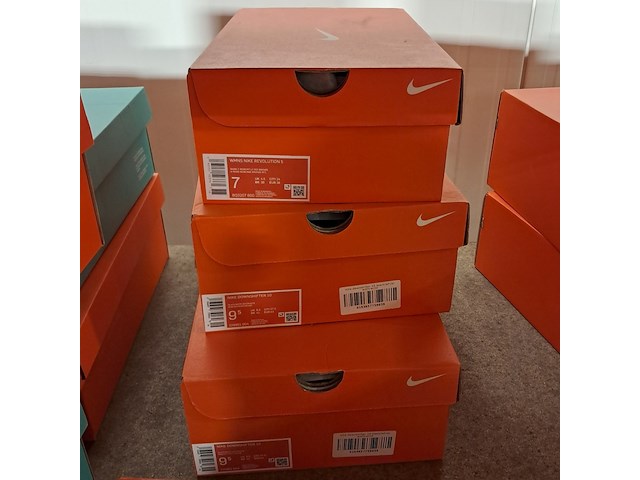 5x paar schoenen, nike, o.a. wmns revolution 5 - afbeelding 31 van  32