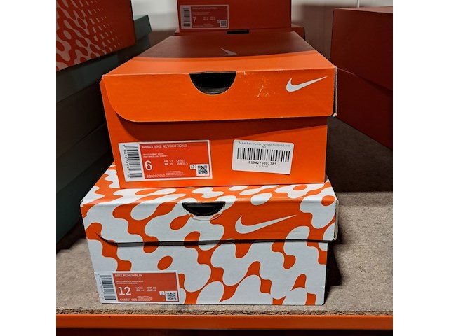 5x paar schoenen, nike, o.a. wmns revolution 5 - afbeelding 32 van  32