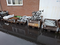 5x pallet bemesteronderdelen o.a. uitlopen - afbeelding 1 van  14