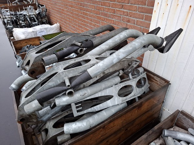 5x pallet bemesteronderdelen o.a. uitlopen - afbeelding 10 van  14