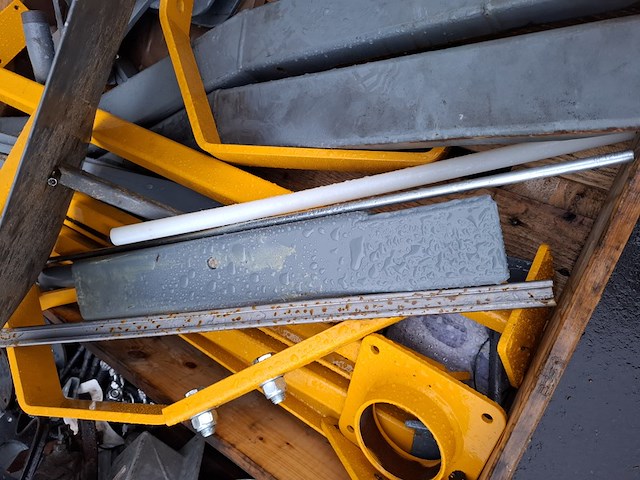 5x pallet diverse ijzerwerk - afbeelding 16 van  20
