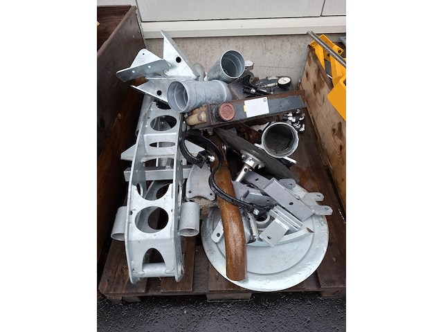 5x pallet diverse ijzerwerk - afbeelding 18 van  20